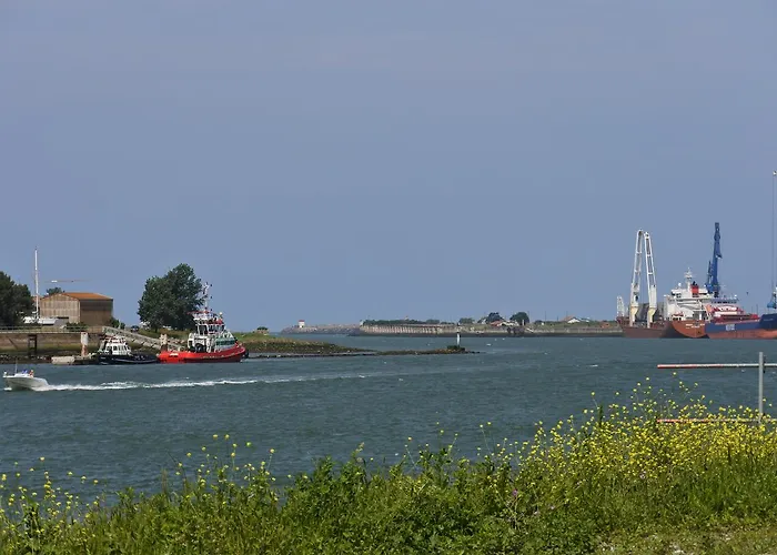 ホテル Chez Mattin バイヨンヌ